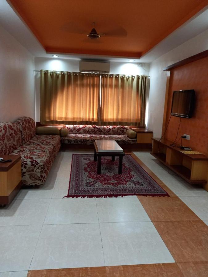 Sharan Hotel Shirdi Esterno foto